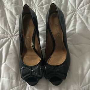 Michelle D black patent leather classic heels